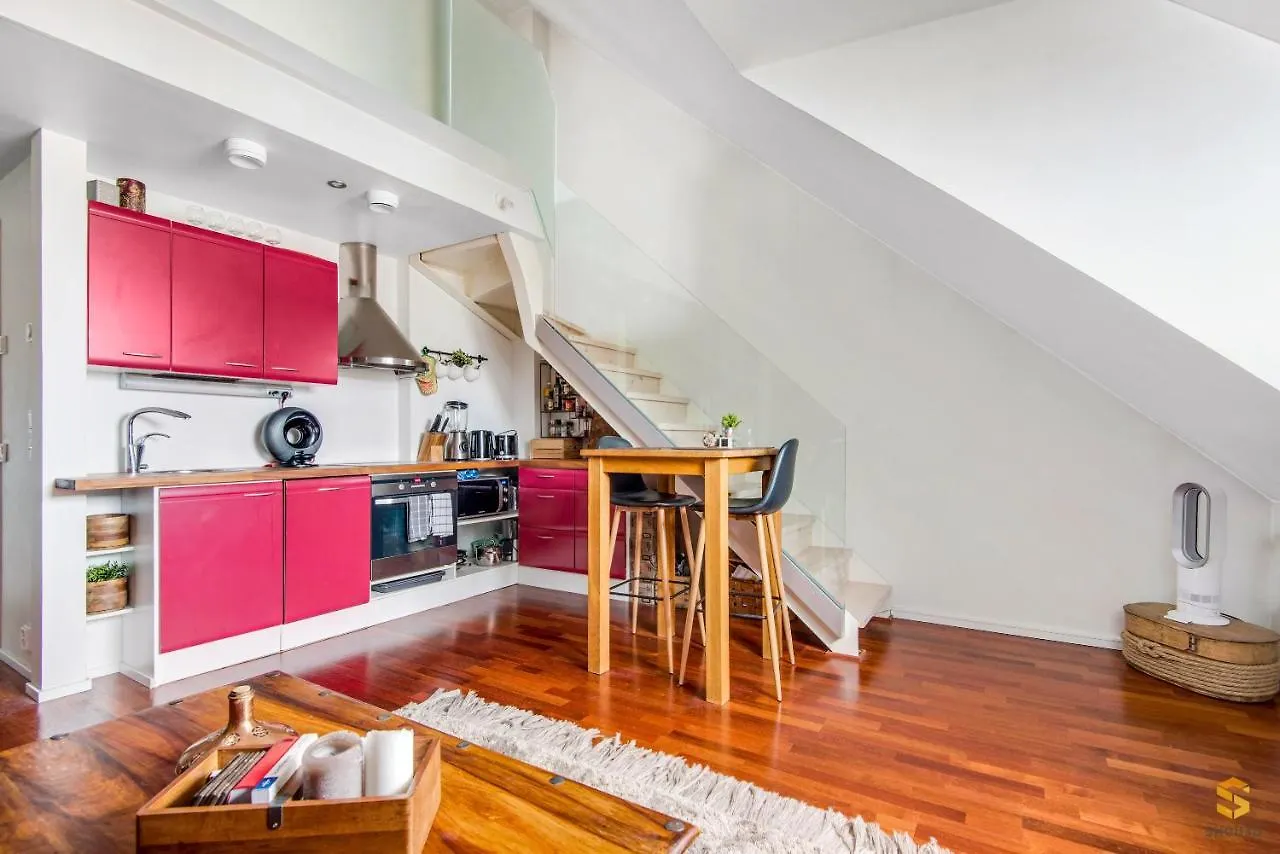 Wehost Stunning Penthouse In Kallio Helsinki
